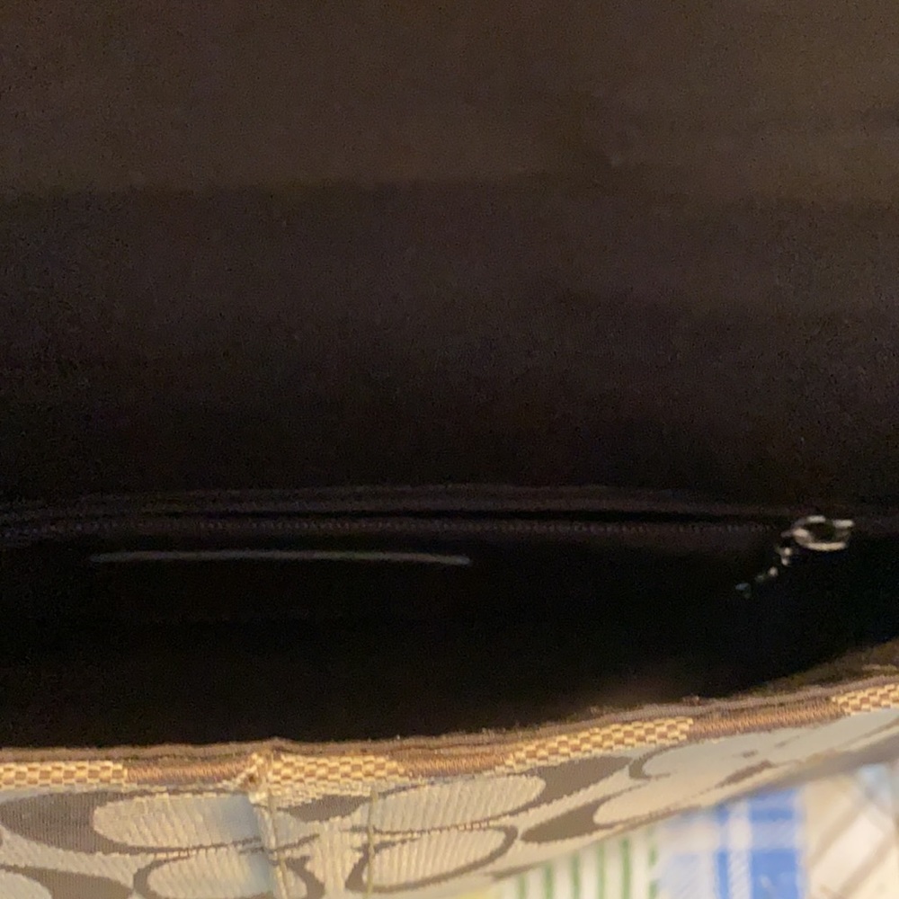 Handbag - Picture 2 of 5